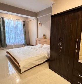 Deluxe Double Room (2 Adults + 1 Child)