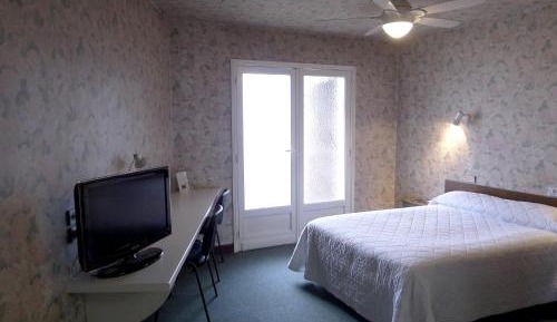 Double Room with Shower