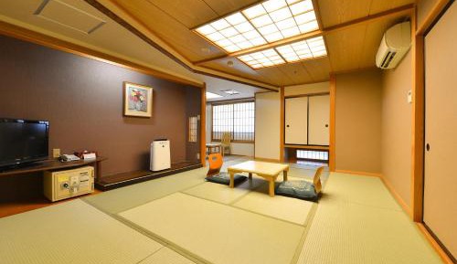 Standard Japanese-Style-Room(Mountain Side) - Indoor Bath - Non-Smoking