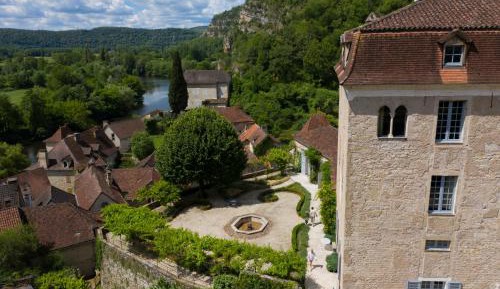 Deluxe Double Studio