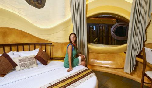Cave Suite 