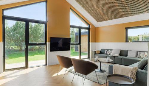 Six-Bedroom Holiday Home