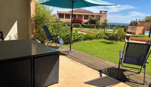 Apartment with Garden View