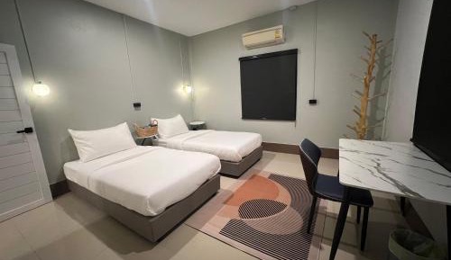 Standard Twin Room
