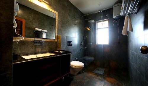 Double or Twin Room with Shared Bathroom