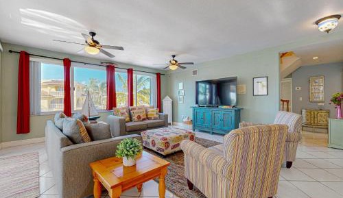 Four bedroom holiday home 