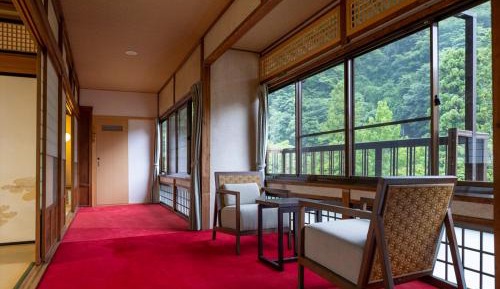 Japanese-Style Room