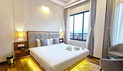 Queen Room