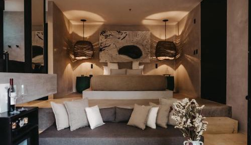 ESH ONE BEDROOM VILLA + EXTERIOR BATHTUB