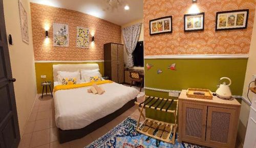 Deluxe Queen Suite