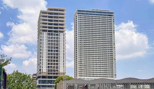 One-Bedroom Apartment with Balcony