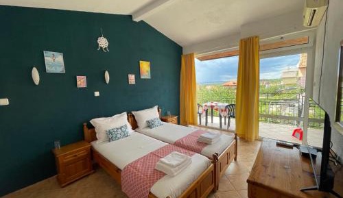 Large Twin Room