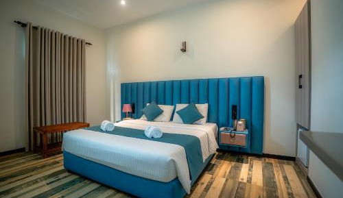 Double Room with Pool View
