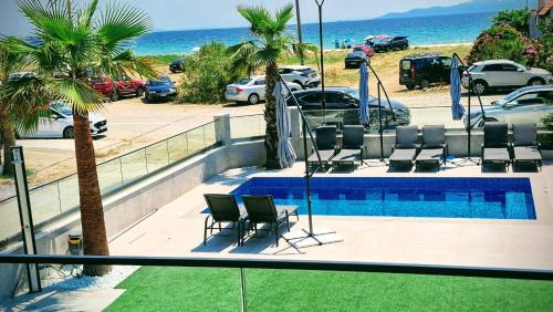 Villa - Beach Front