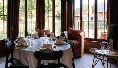 Three-Bedroom Holiday Home 