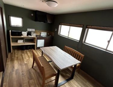 One-Bedroom Apartment - Non-Smoking