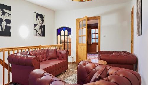 Four-Bedroom Holiday Home