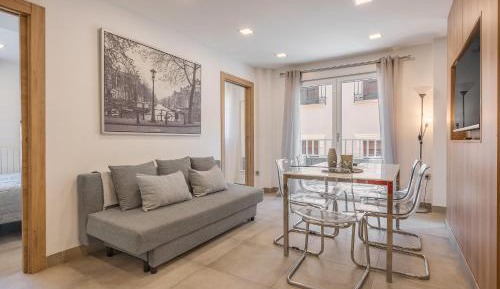 Three-Bedroom Superior Apartment