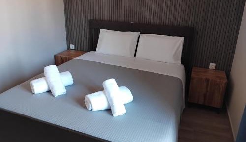 One-Bedroom Apartment with Balcony and Mountain View  