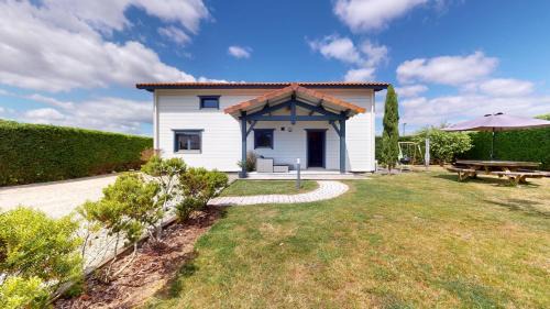 Three-Bedroom Vacation Home 