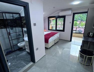 King Room with Lake View