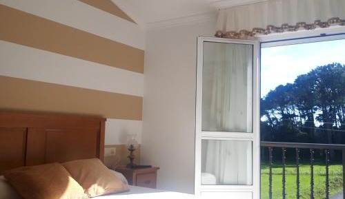One-Bedroom Apartment with Sea View