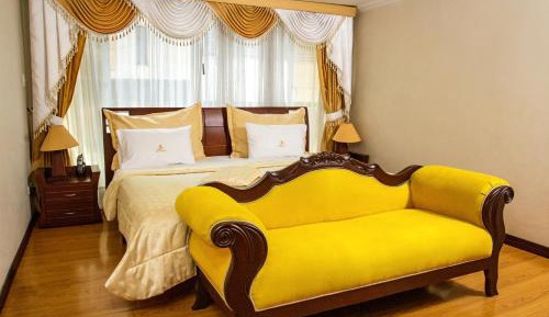 King Suite with Spa Bath