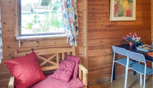 One-Bedroom Holiday Home