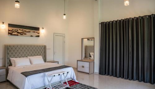 Double Room with Mountain View