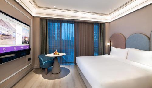 Standard King Room
