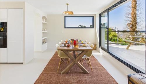 Four-Bedroom Deluxe Home - Oceanfront