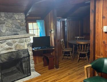 One-Bedroom Cottage