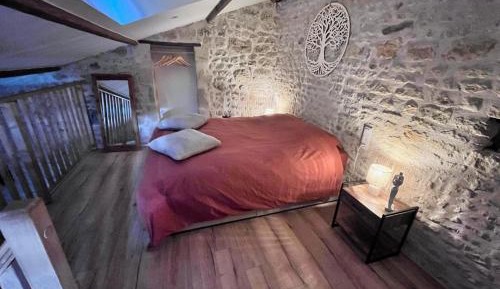 Deluxe Room (2 Adults + 1 Child)