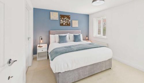 Four-Bedroom Holiday Home