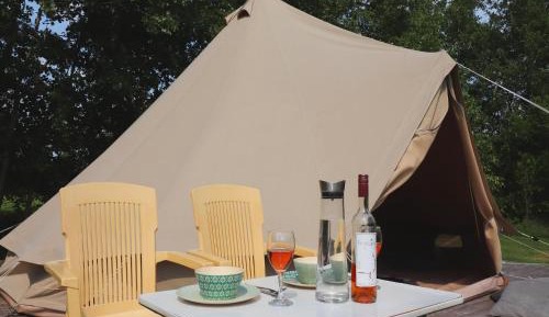 One-Bedroom Holiday Home