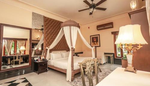 Deluxe Suite