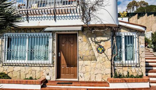 Apartment with Garden View