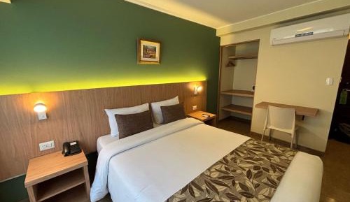 Queen Room