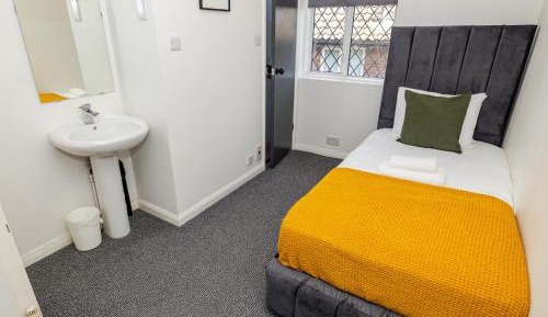 Deluxe Single Room