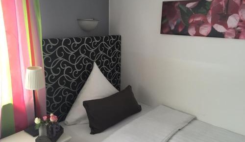 Economy Twin Room