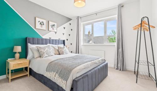 Four-Bedroom Holiday Home