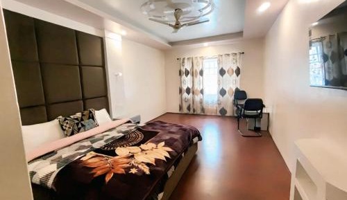 Double Room with Mountain View