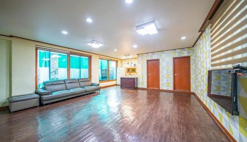 Family Room 2