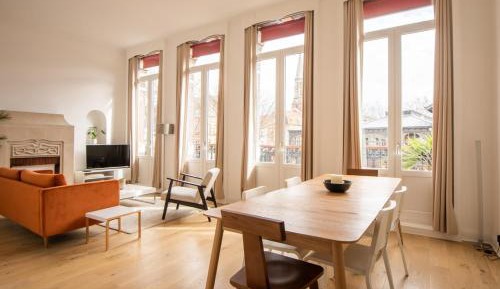 Three-Bedroom Premium Apartment with Balcony