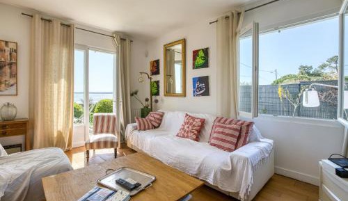 Six-Bedroom Holiday Home