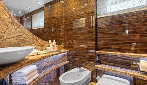 Twin Room with Private Bathroom