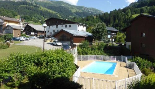 Apartment (4 Adults)