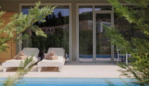 Premium Suite with Private Pool 