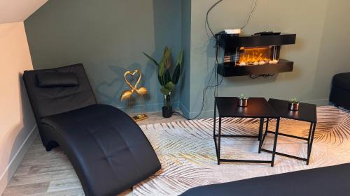 Studio with Spa Bath