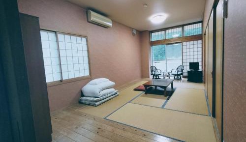 Japanese-Style Quadruple Room